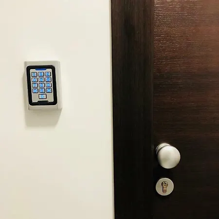 Apartment The L Place By Right Place Split